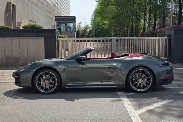 2021 Porsche 911 с пробегом 23 700 км