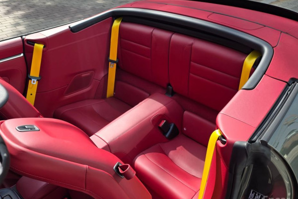 2021 Porsche 911 с пробегом 23 700 км