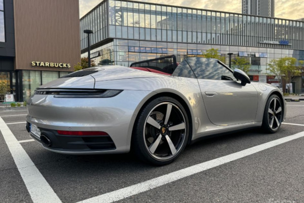 2022 Porsche 911 с пробегом 14 100 км