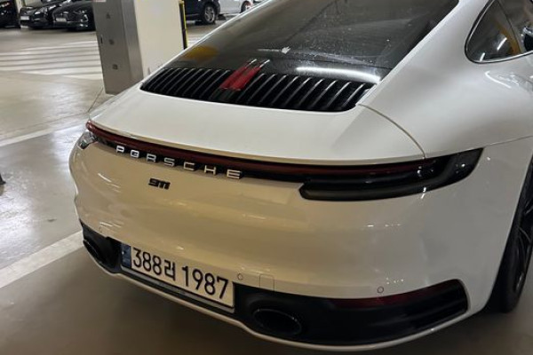 2021 Porsche 911 с пробегом 33 000 км