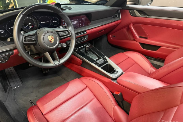 2024 Porsche 911 с пробегом 15 430 км