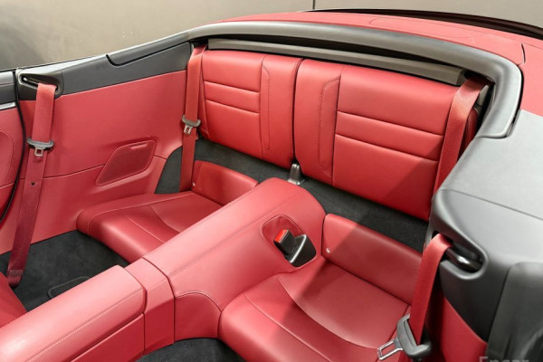 2024 Porsche 911 с пробегом 15 430 км