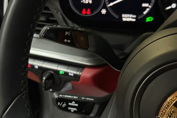 2024 Porsche 911 с пробегом 15 430 км