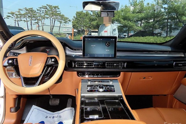 2020 Lincoln Aviator с пробегом 118 812 км