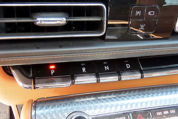 2020 Lincoln Aviator с пробегом 118 812 км