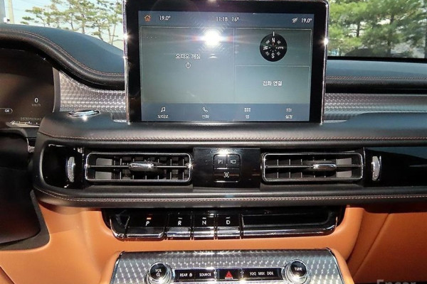 2020 Lincoln Aviator с пробегом 118 812 км