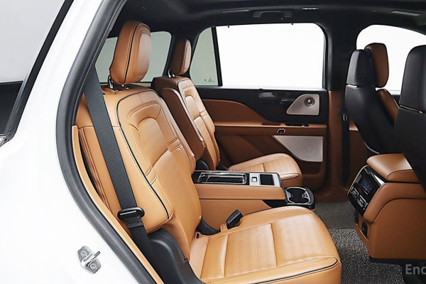 2021 Lincoln Aviator с пробегом 131 231 км