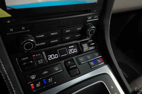 2020 Porsche Cayman с пробегом 40 572 км