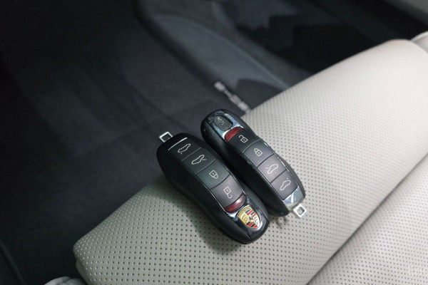 2020 Porsche Cayman с пробегом 40 572 км