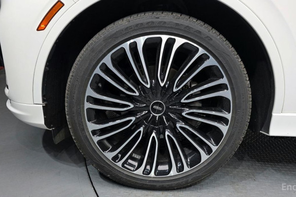 2024 Lincoln Aviator с пробегом 6 616 км