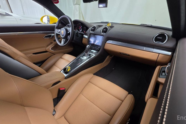 2021 Porsche Cayman с пробегом 16 702 км