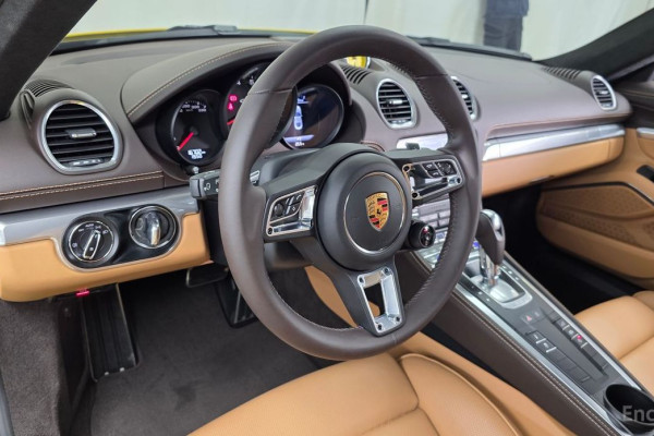 2021 Porsche Cayman с пробегом 16 702 км