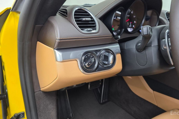 2021 Porsche Cayman с пробегом 16 702 км