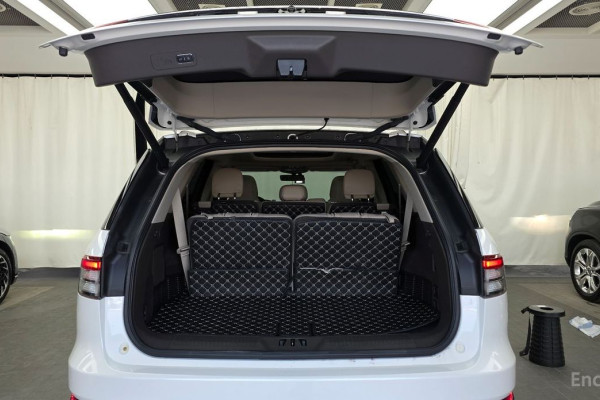 2023 Lincoln Aviator с пробегом 32 307 км