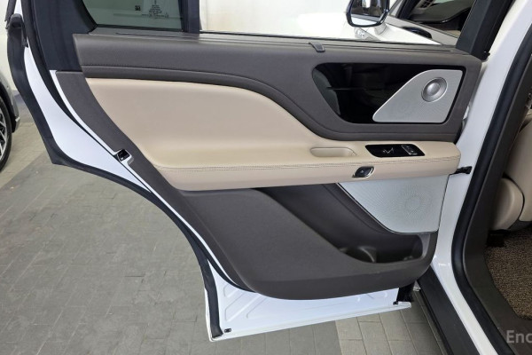 2023 Lincoln Aviator с пробегом 32 307 км