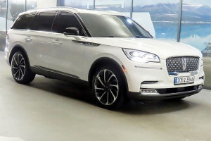Lincoln Aviator