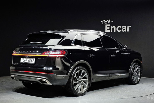 2020 Lincoln Nautilus с пробегом 36 823 км