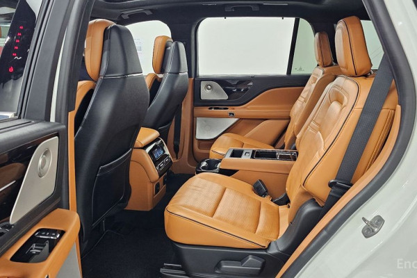 2023 Lincoln Aviator с пробегом 61 797 км