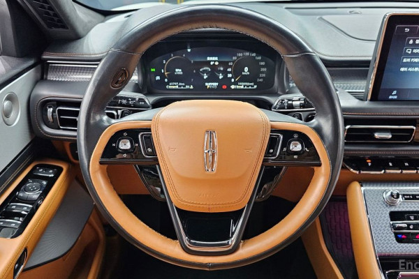 2023 Lincoln Aviator с пробегом 61 797 км