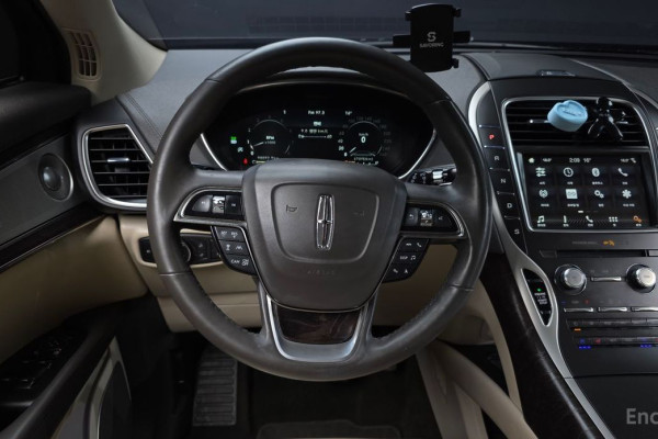 2019 Lincoln Nautilus с пробегом 98 892 км