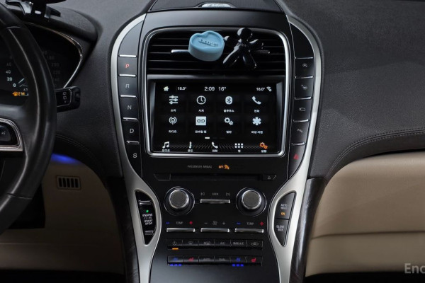 2019 Lincoln Nautilus с пробегом 98 892 км