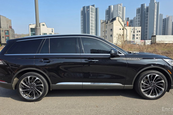 2022 Lincoln Aviator с пробегом 27 900 км