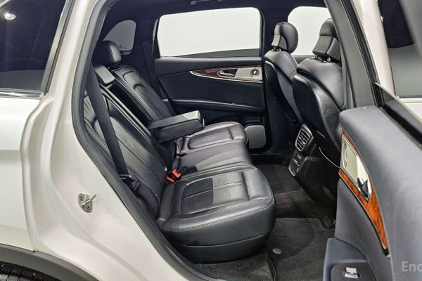 2019 Lincoln Nautilus с пробегом 147 833 км