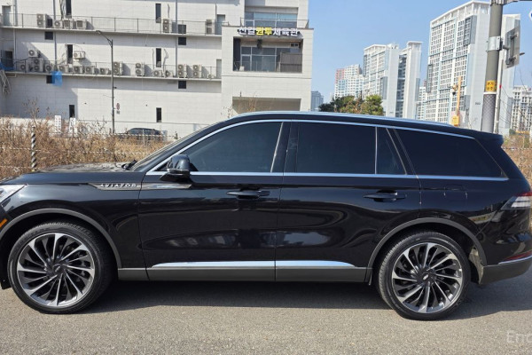 2022 Lincoln Aviator с пробегом 27 900 км