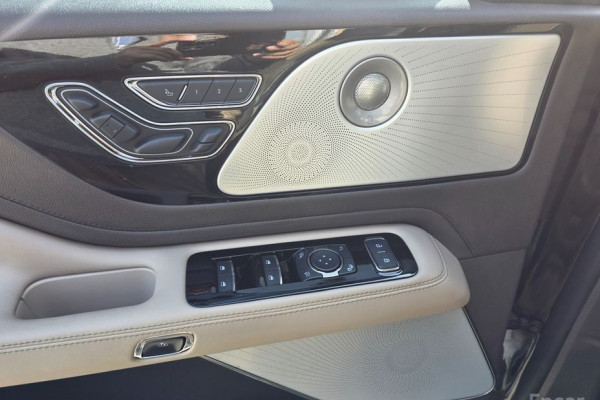 2022 Lincoln Aviator с пробегом 27 900 км