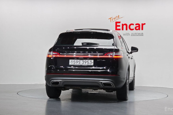 2020 Lincoln Nautilus с пробегом 67 227 км