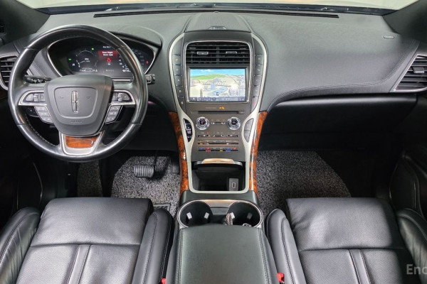 2020 Lincoln Nautilus с пробегом 67 227 км