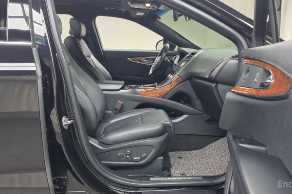 2020 Lincoln Nautilus с пробегом 67 227 км