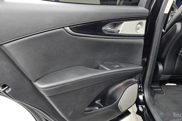 2022 Lincoln Nautilus с пробегом 73 224 км