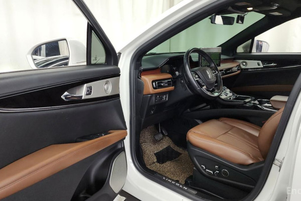 2022 Lincoln Nautilus с пробегом 21 000 км