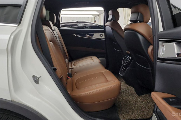 2022 Lincoln Nautilus с пробегом 21 000 км