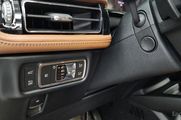 2022 Lincoln Nautilus с пробегом 21 000 км