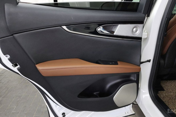 2022 Lincoln Nautilus с пробегом 21 000 км