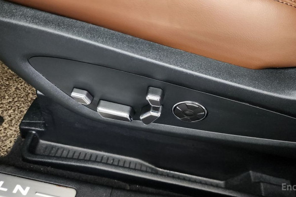 2022 Lincoln Nautilus с пробегом 21 000 км