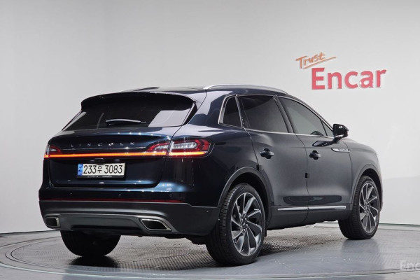 2023 Lincoln Nautilus с пробегом 86 541 км