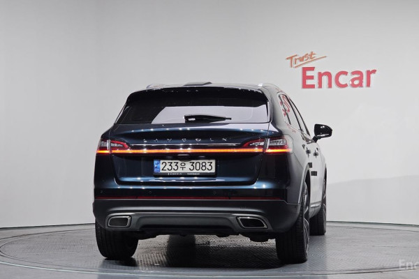 2023 Lincoln Nautilus с пробегом 86 541 км