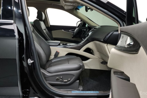 2019 Lincoln Nautilus с пробегом 21 714 км