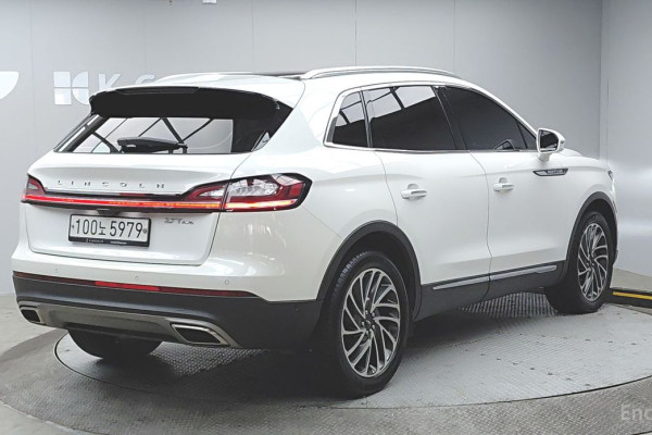 2020 Lincoln Nautilus с пробегом 53 450 км