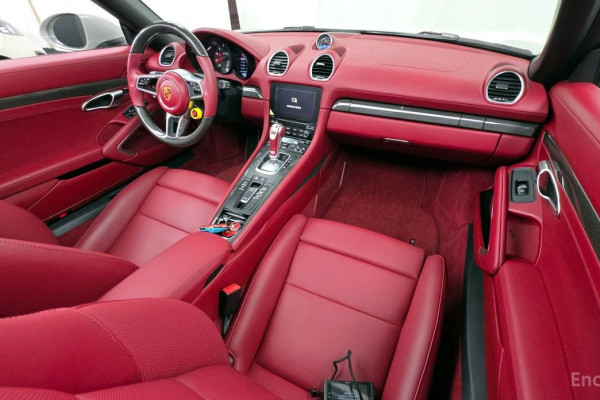 2022 Porsche Boxster с пробегом 11 445 км