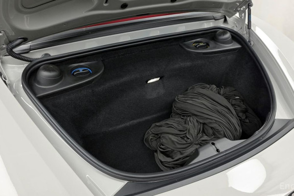 2022 Porsche Boxster с пробегом 11 445 км