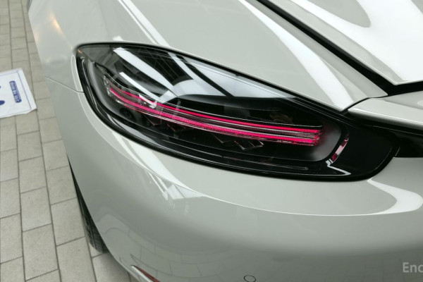 2022 Porsche Boxster с пробегом 11 445 км