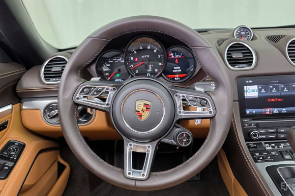 2023 Porsche Boxster с пробегом 15 972 км