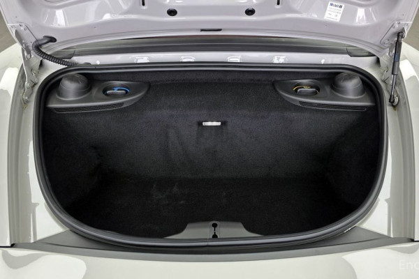 2023 Porsche Boxster с пробегом 15 972 км