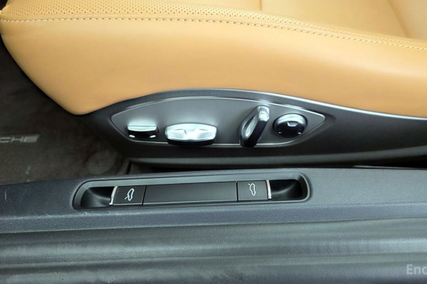 2023 Porsche Boxster с пробегом 15 972 км