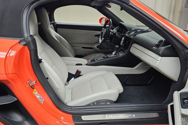 2021 Porsche Boxster с пробегом 20 629 км