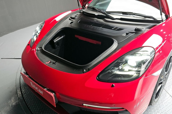 2023 Porsche Boxster с пробегом 11 751 км